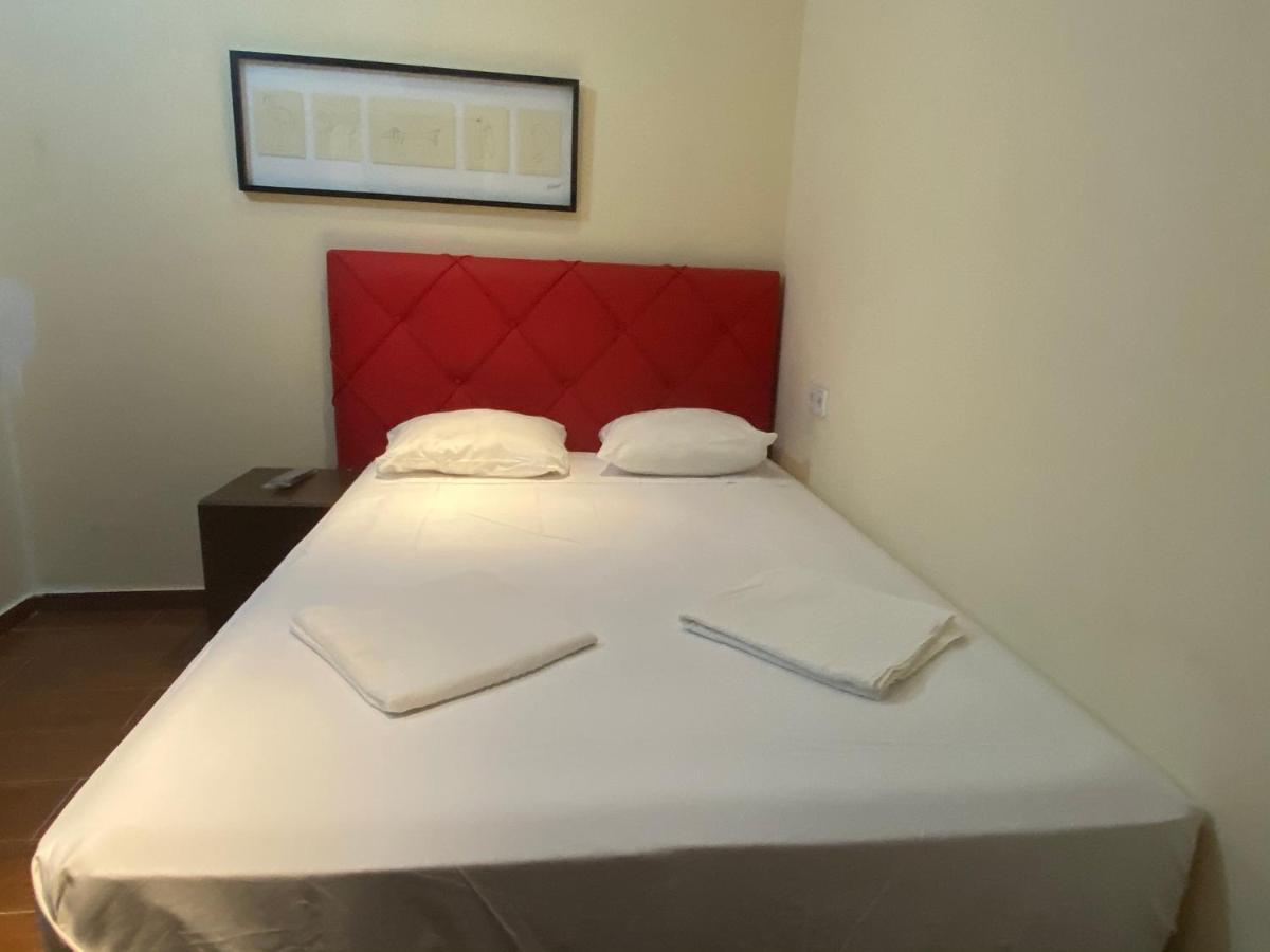 Hostal Granvia 628 Barcelona Exterior photo