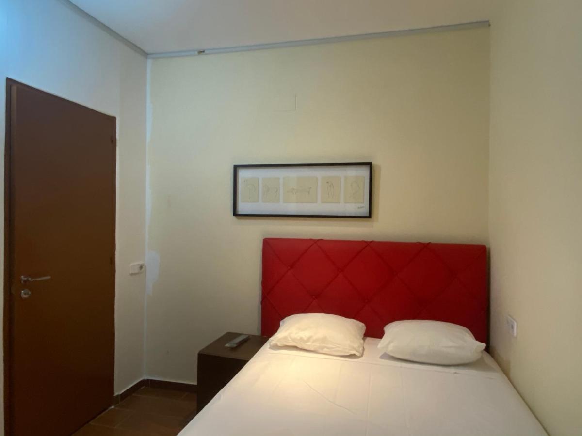 Hostal Granvia 628 Barcelona Exterior photo