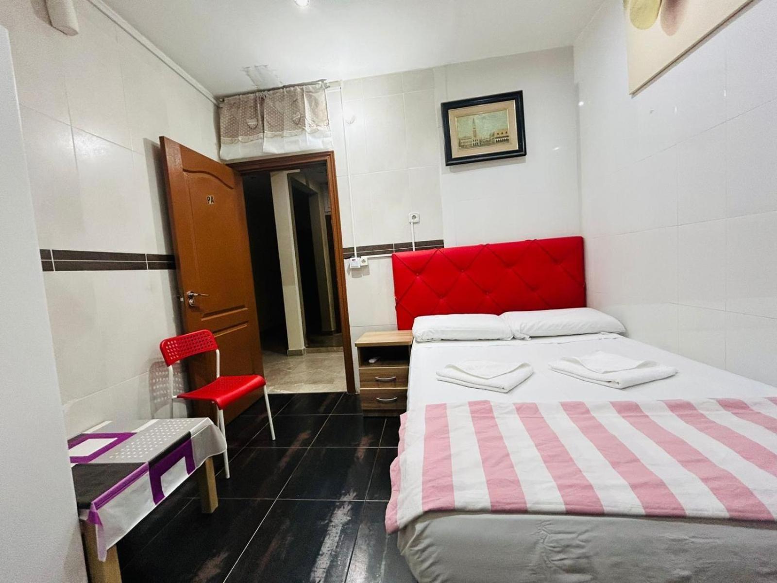 Hostal Granvia 628 Barcelona Exterior photo