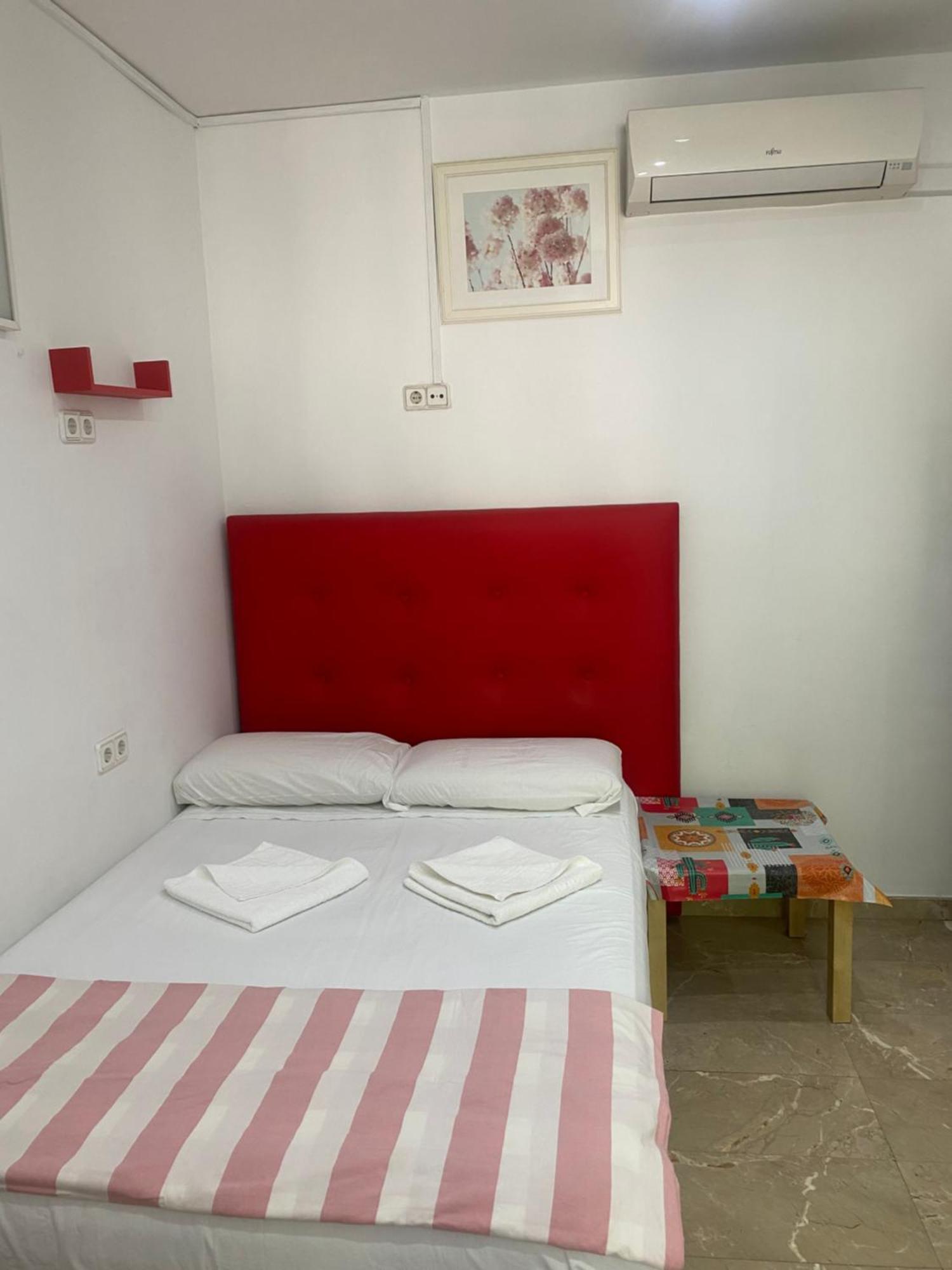 Hostal Granvia 628 Barcelona Exterior photo
